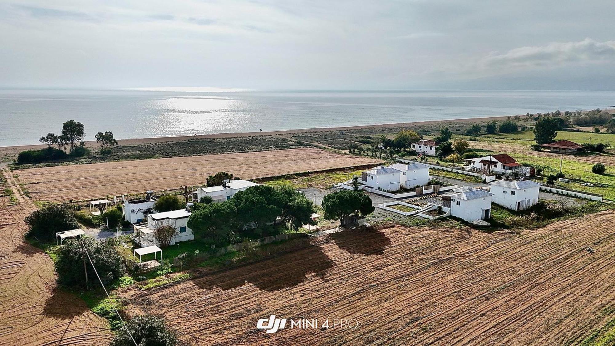 Boho Natural Beachfront Detached House Analipsis  Екстер'єр фото