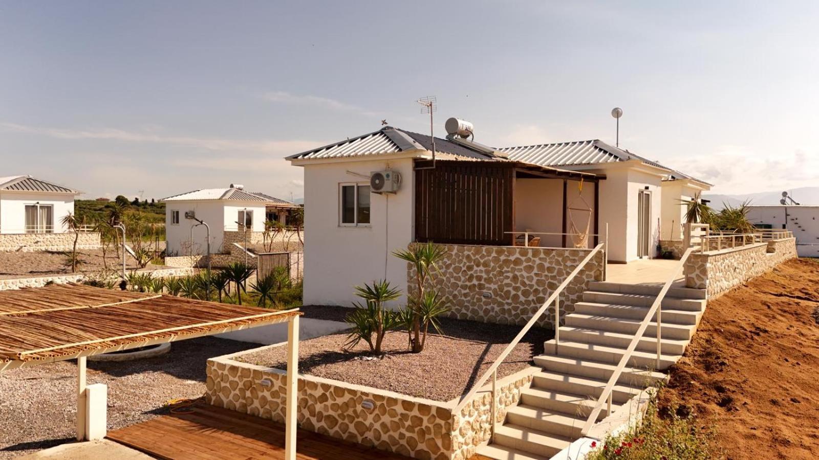 Boho Natural Beachfront Detached House Analipsis  Екстер'єр фото